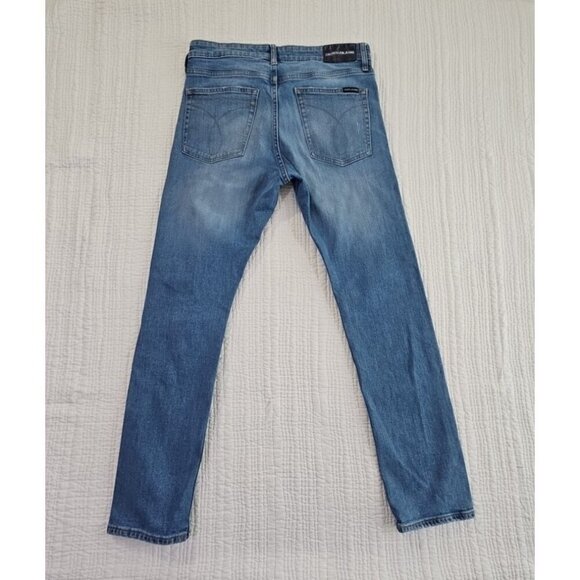 Calvin Klein Jeans Men's 33 x 30 Blue Slim Fit Stretch Medium Wash Denim EUC - Picture 2 of 16